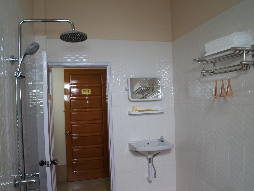 Nice Dream Hotel Mandalay Ngoại thất bức ảnh